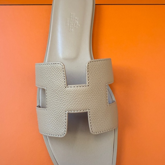 Hermes Oran Beige Perlino Epsom Leather Blush Sandals Flats all sizes - Picture 14 of 14